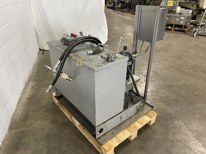 Used Nott 30 Gallon Hydraulic Reservoir