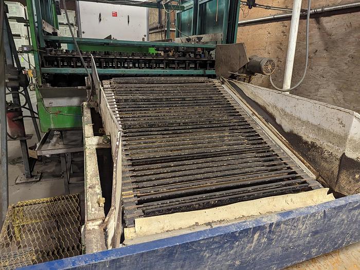 Used Pumpkin Squash Inspection & Cleaning Line