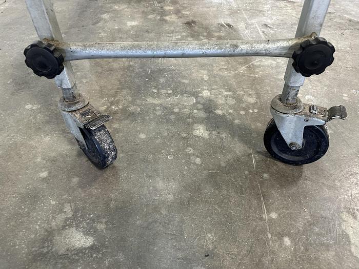 Used NestaFlex 226 Expandable Conveyor