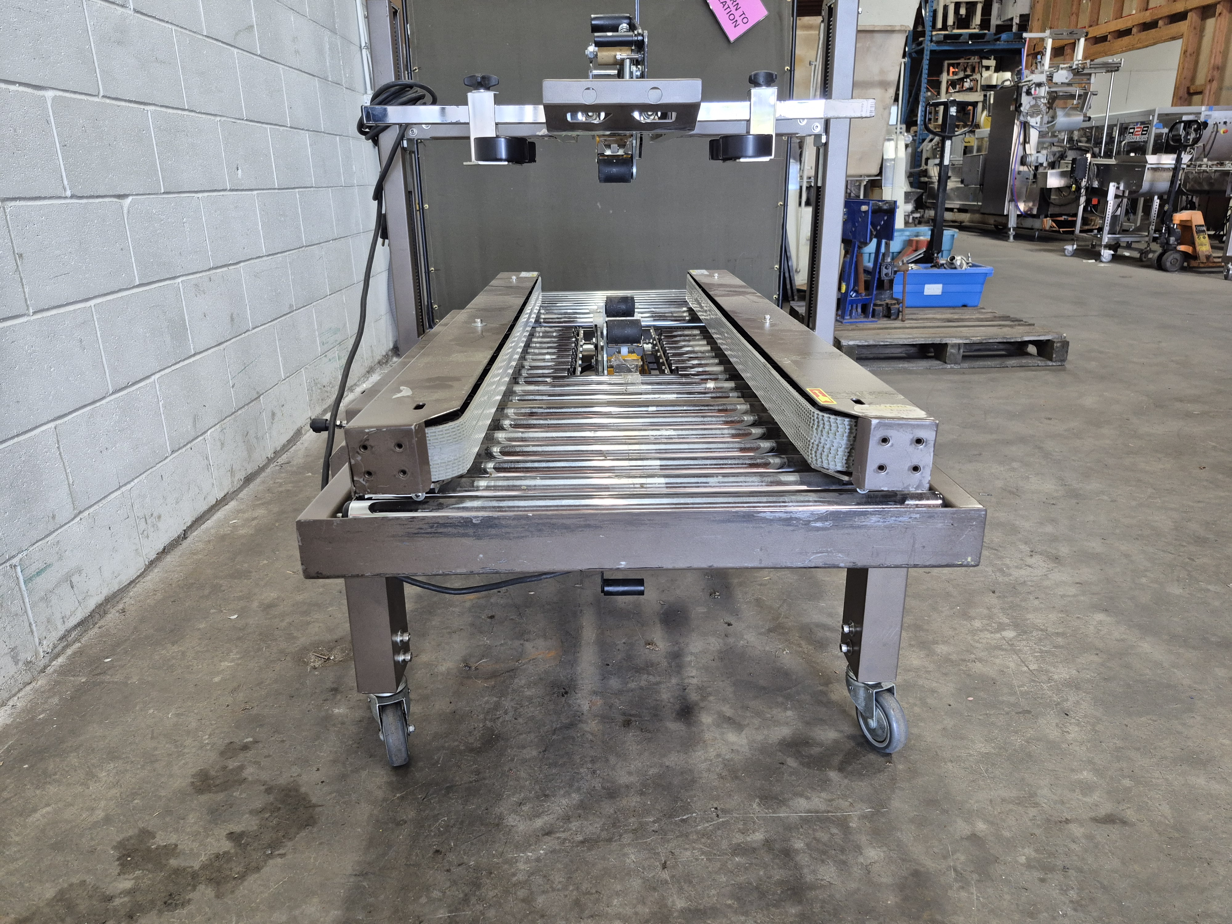 Used Highlight Magnum 2300 Case Sealer