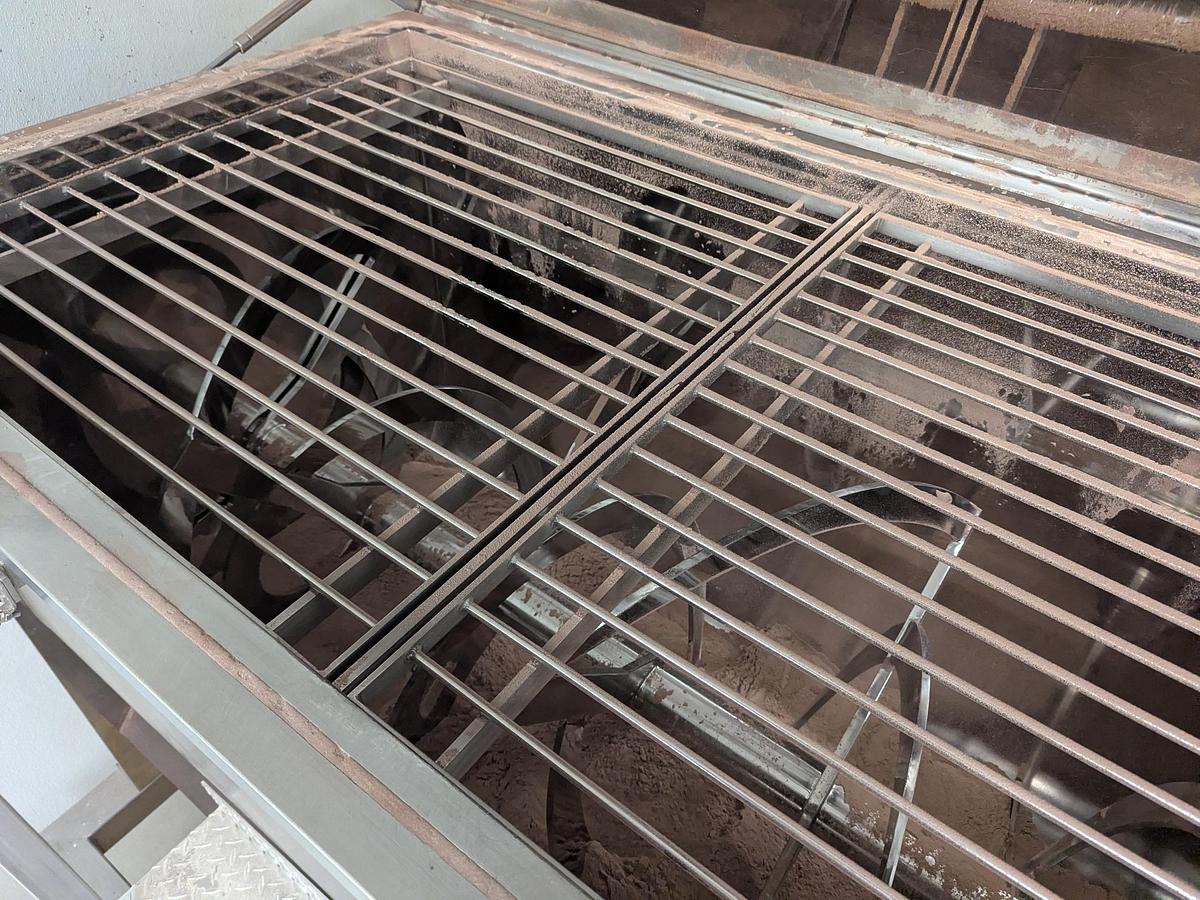 Used JDA Ribbon Blender