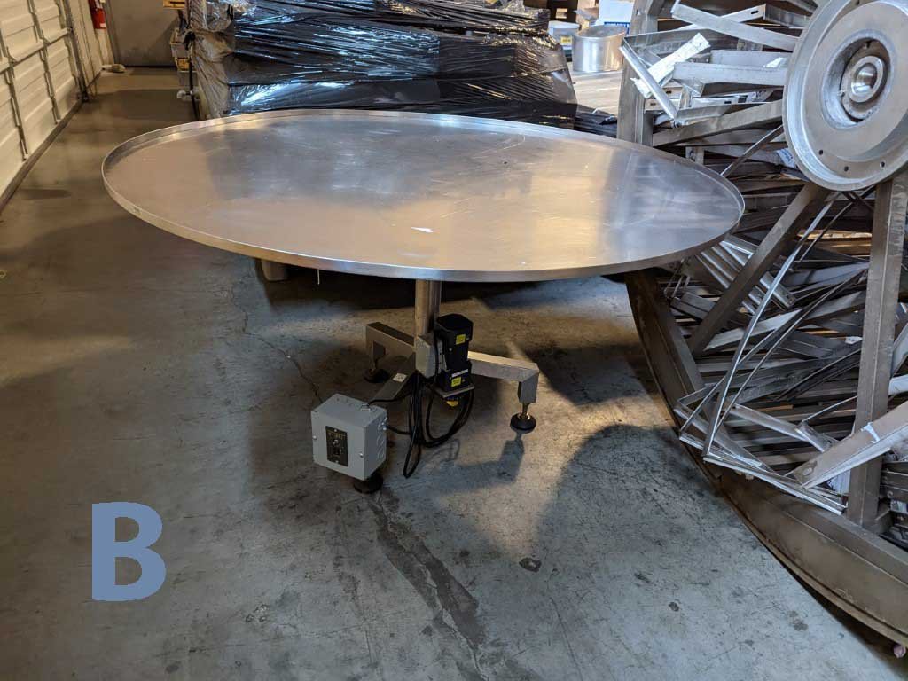 Used Accumulation Table With Retaining Ring