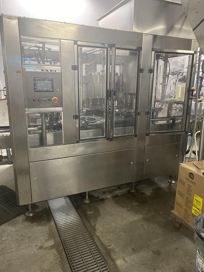 Used Berg Bottling Machine