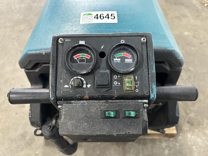 Used Tennant 5400 Automatic Scrubber