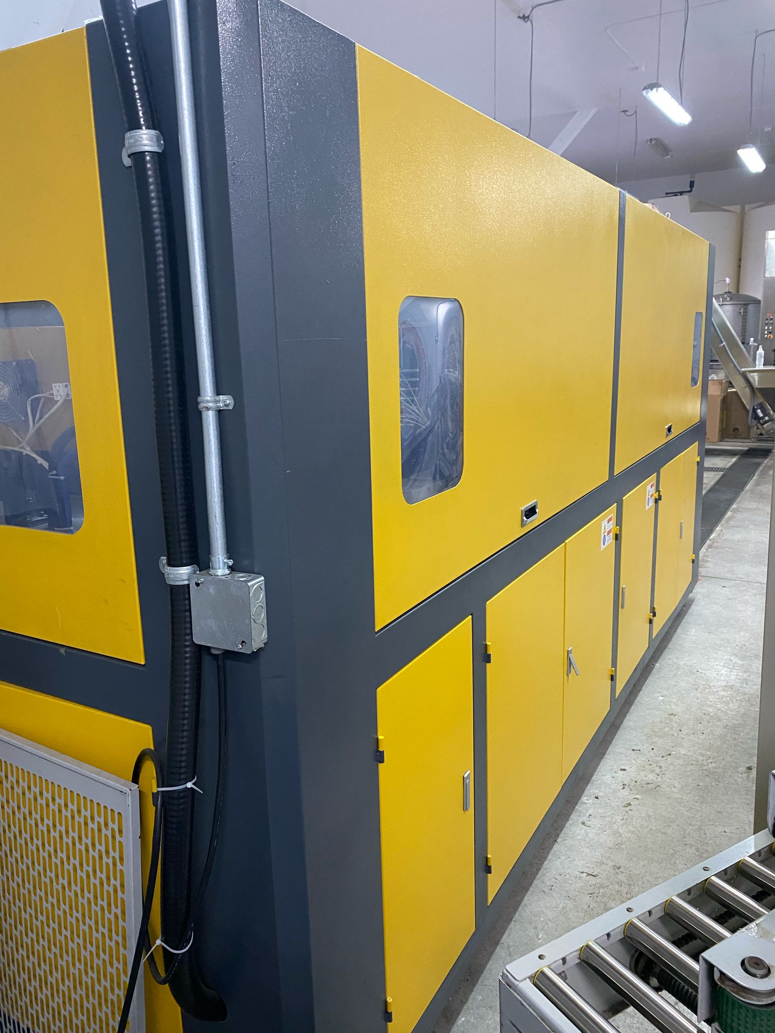 Used Berg Water-Blow Molding Machine