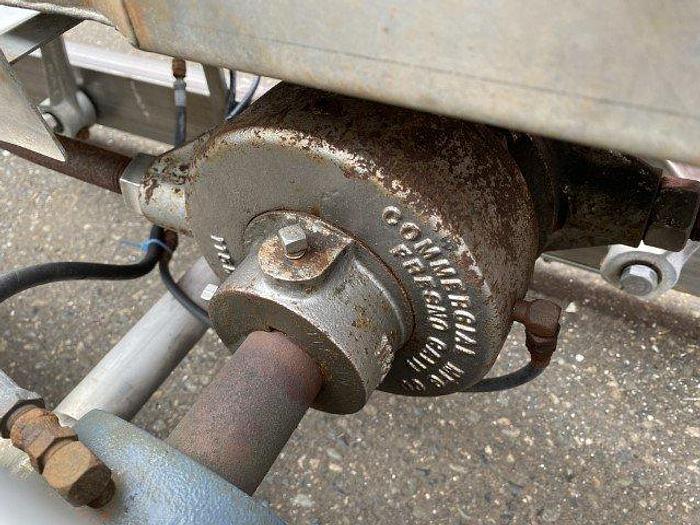 Used Commercial 21' Shaker Conveyor