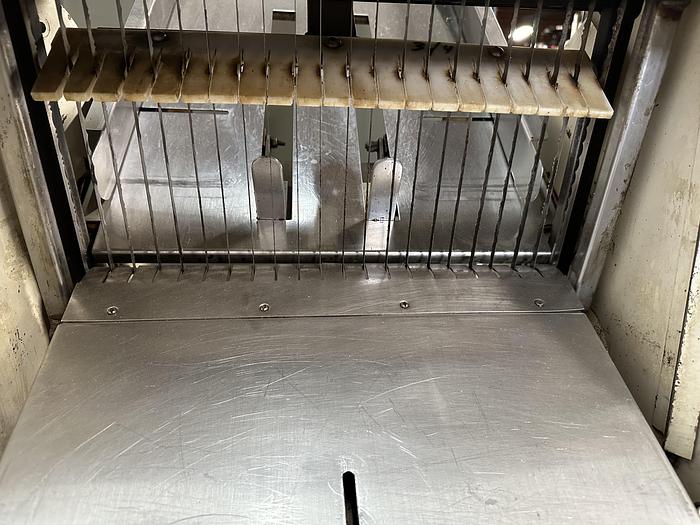 Used Oliver Gravity Feed Bread Slicer 797-48