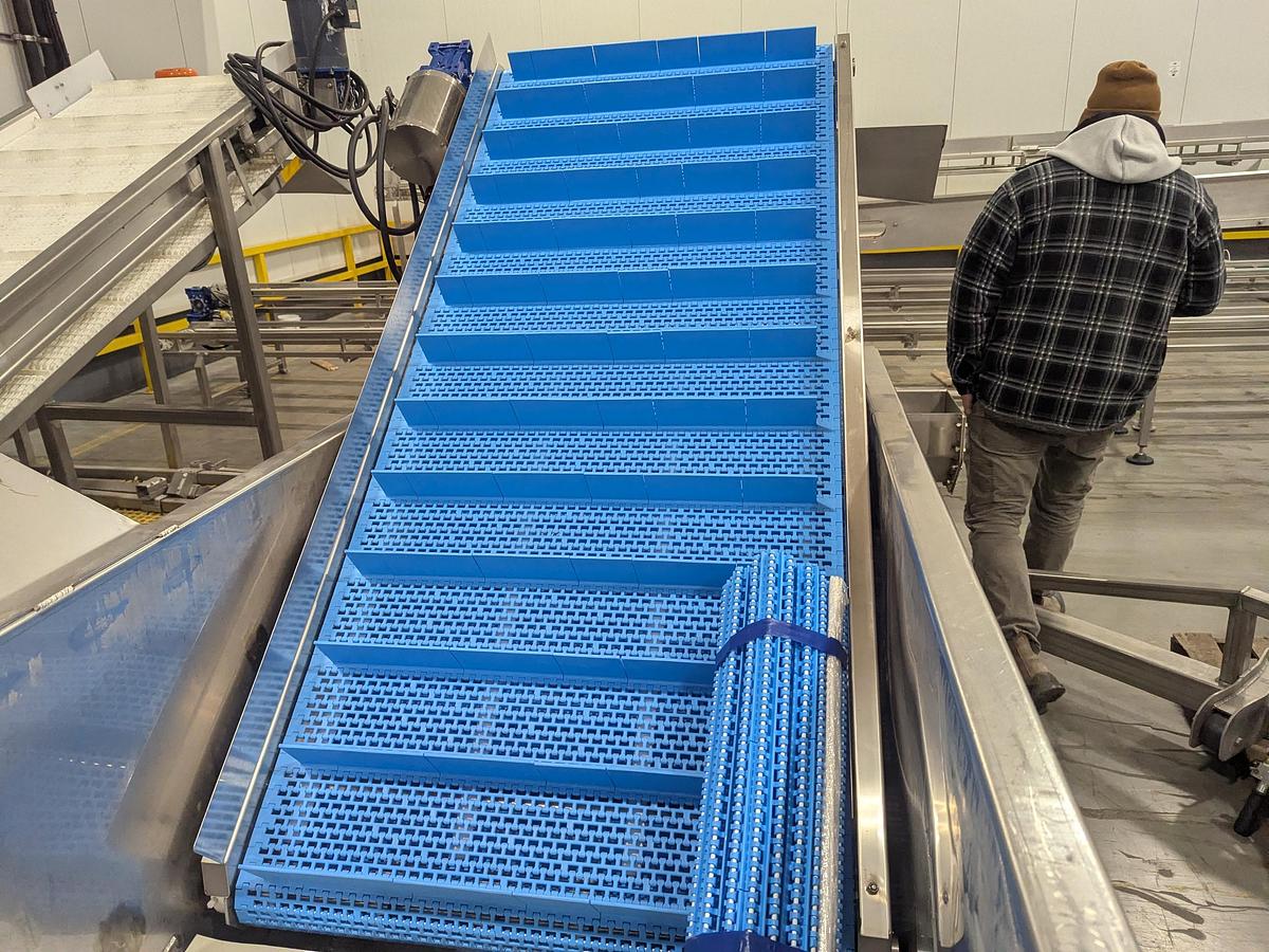 Used Bubbler Tank Conveyor