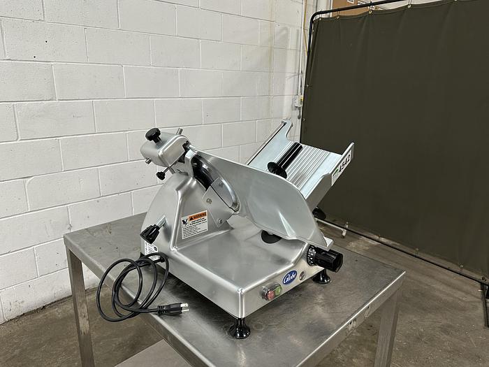 Used Globe G12 Manual Slicer