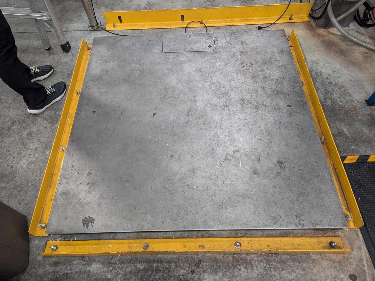 Used Mettler Toledo IND570 Industrial Weighing Terminal