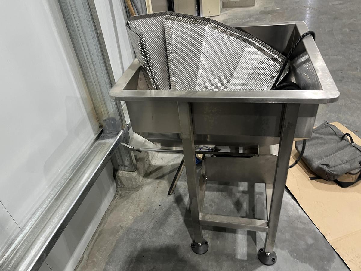 Used SS Hopper w/ Vibratory Feeder