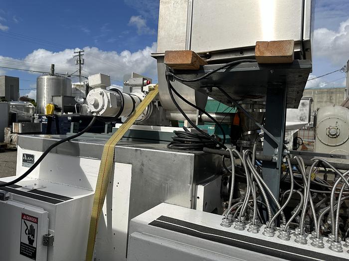 Used APV-Baker Perkins F23215 Twin Screw Extruder