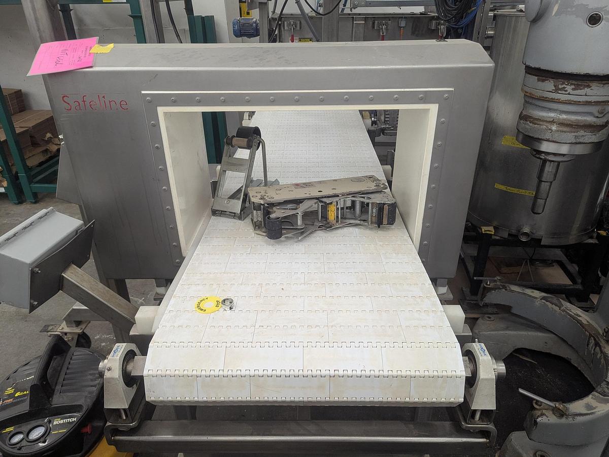 Used Mettler-Toledo Safeline Metal Detector