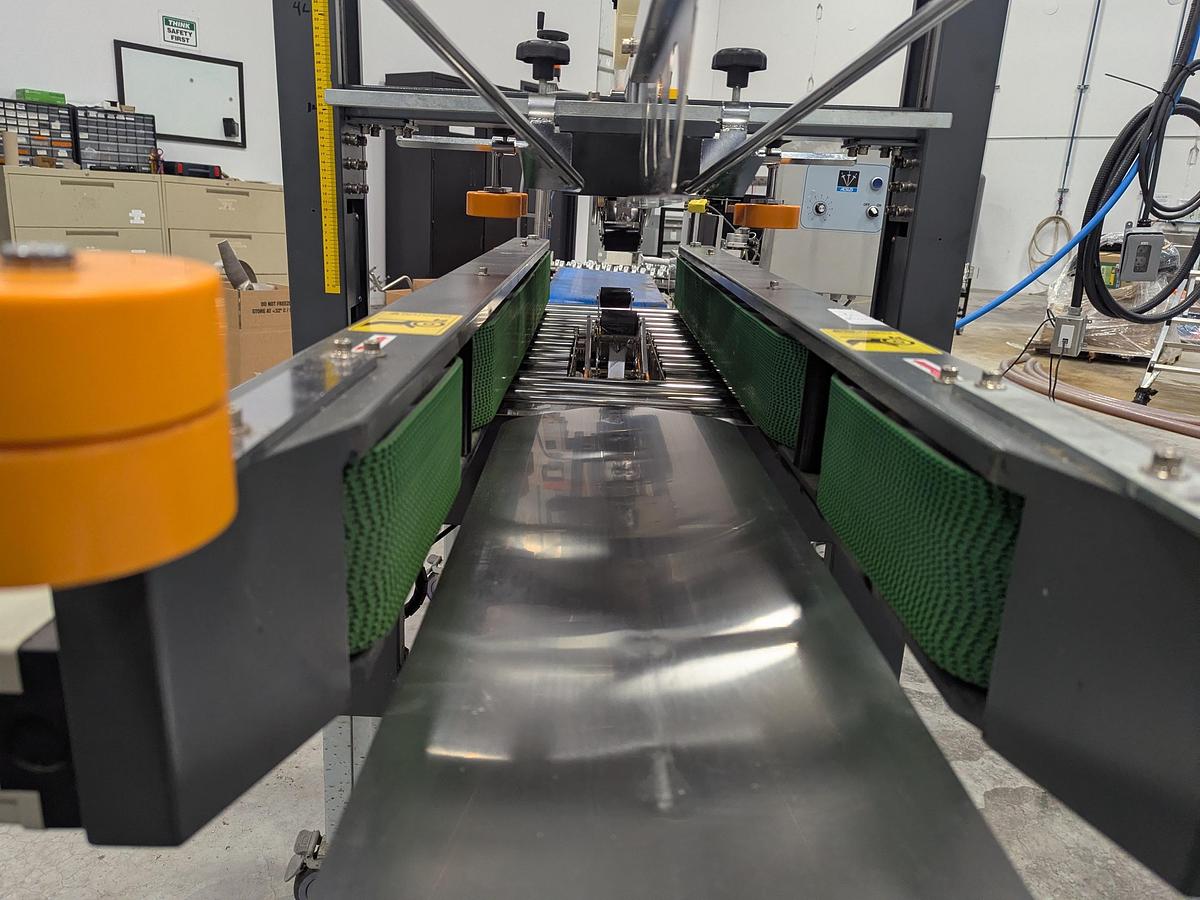 Used AB Sealer SD-653FTB Semi-Automatic Top & Bottom Case Sealer