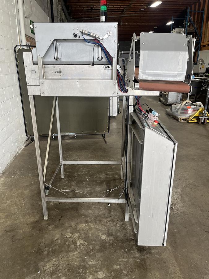 Used Hayley Manufacturing Diverting Conveyor System