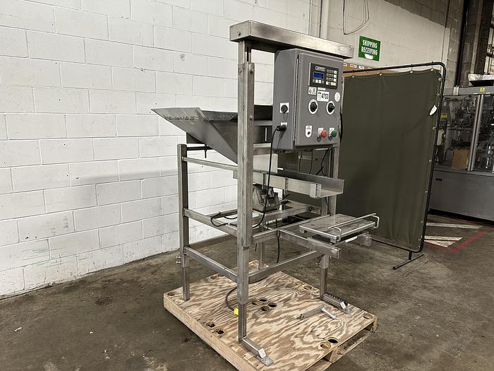 Used Lakewood Single Box Filler