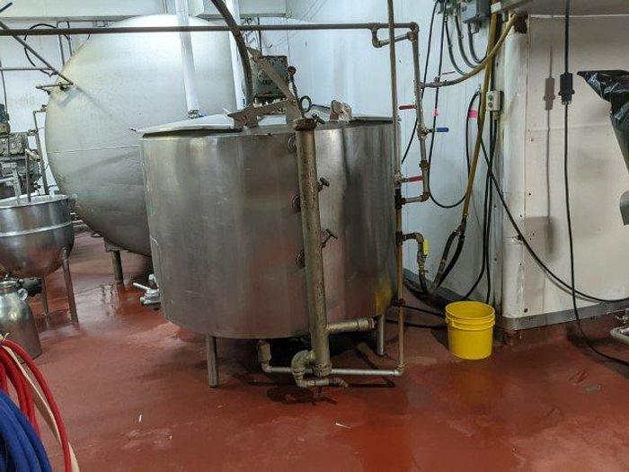 Used 500 Gallon Mixing Tank