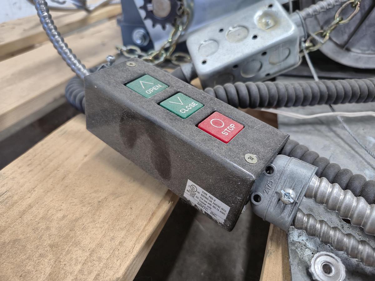 Used Lynx Industries MDC51 Commercial Garage Door Operator