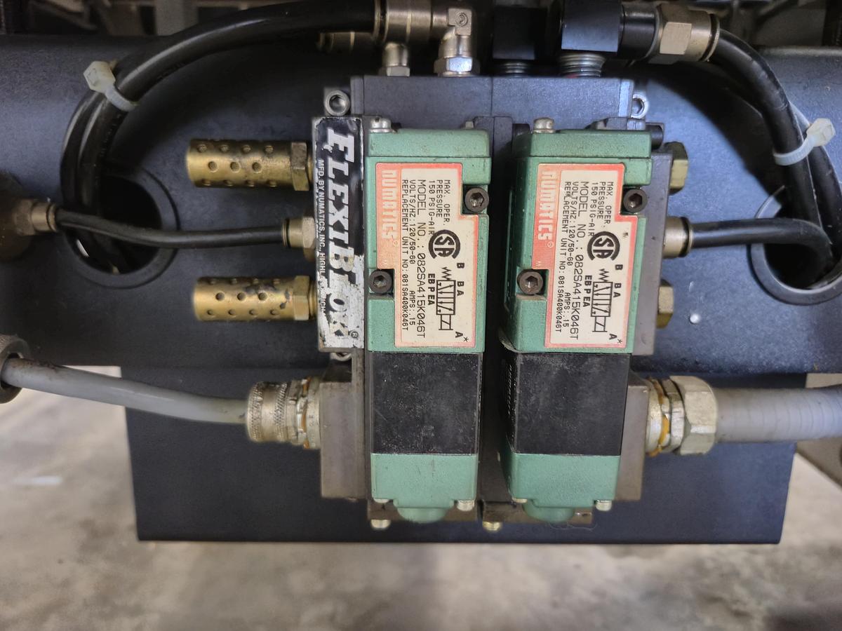 Used API VERSATech LB 22/32 L-Bar Sealer