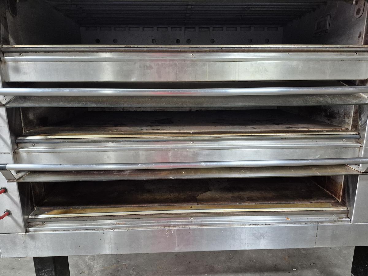 Used Bongard M3I 4-Deck Commercial Electric Oven