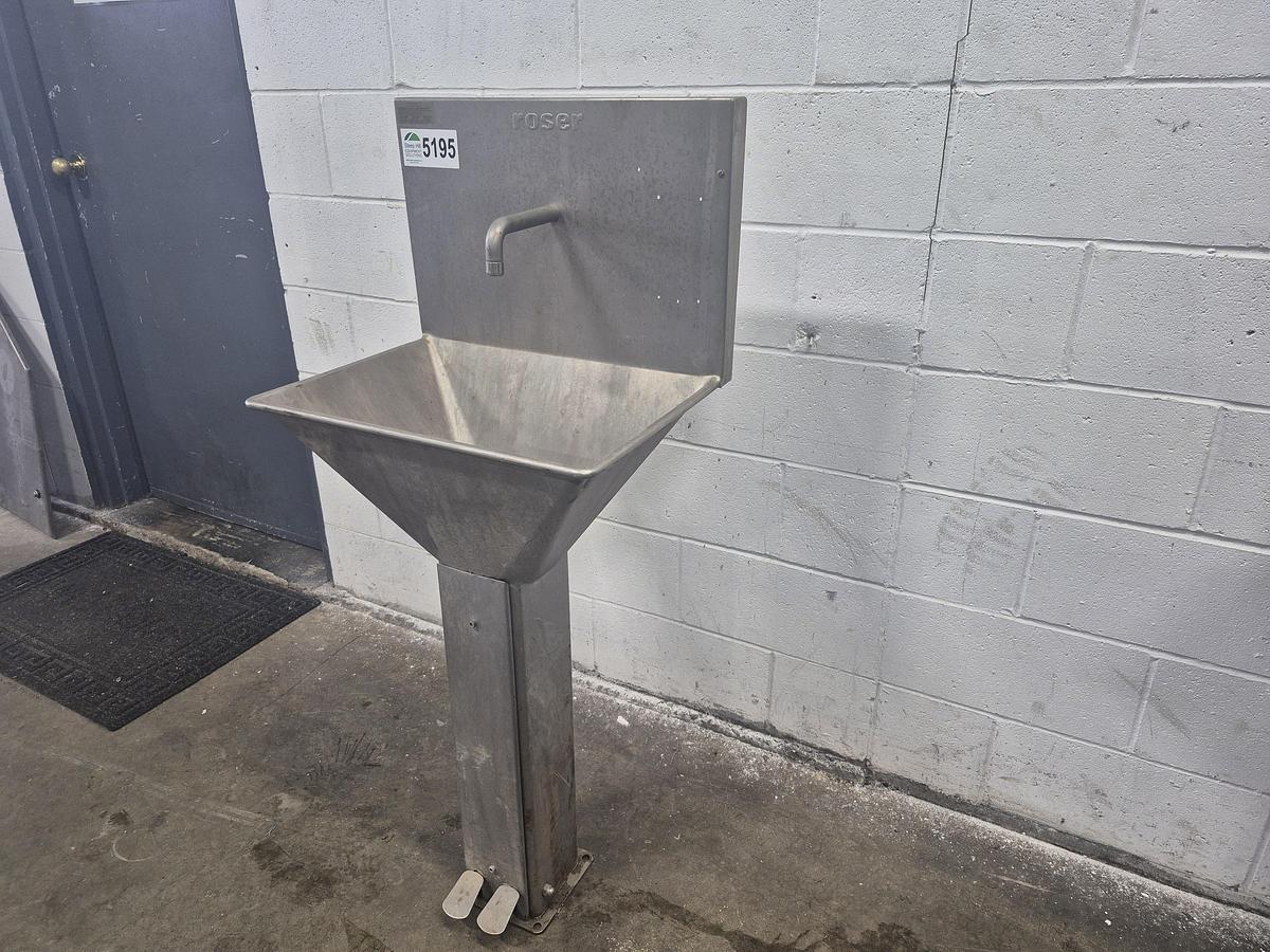 Used Roser SS Industrial Hand Wash Basin