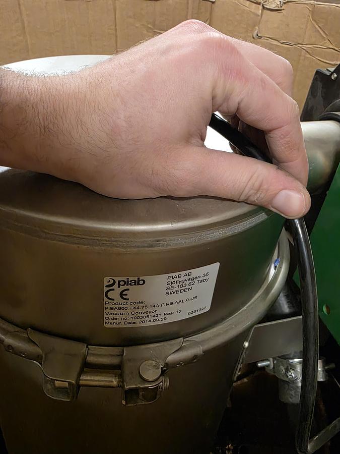 Used  Piab piFLOW Vacuum Conveyor