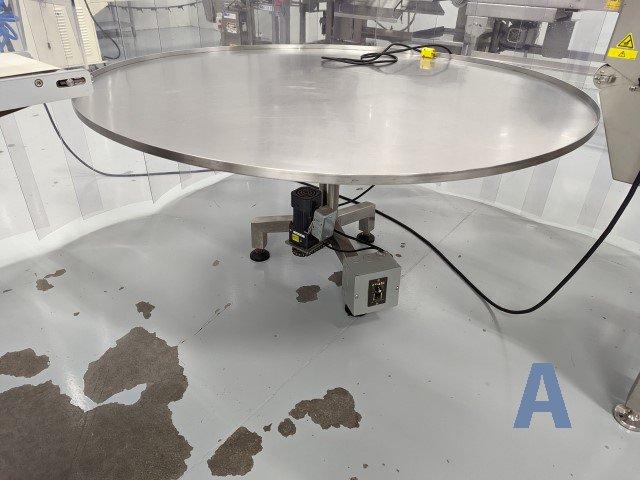 Used Accumulation Table With Retaining Ring