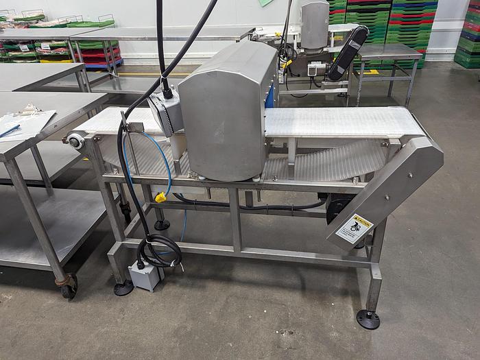 Used Loma iQ3 Metal Detector