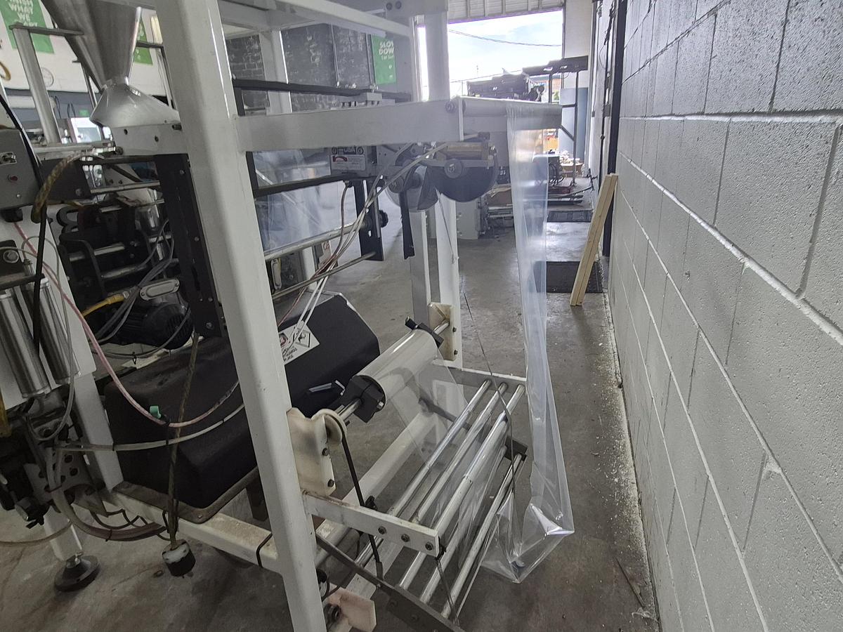 Used Matrix Packaging Machinery Vertical Form-fill-Seal Bagger