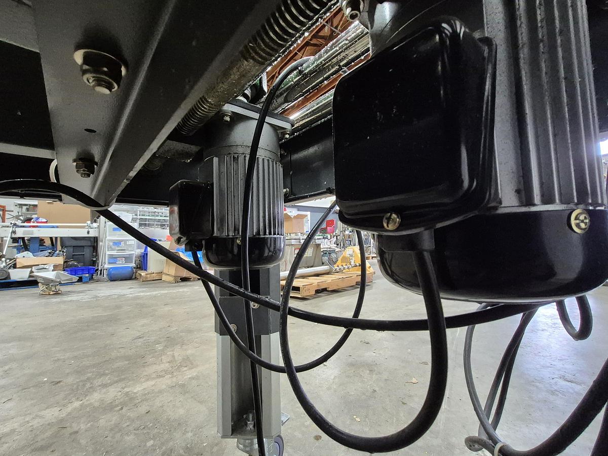 Used AB Sealer Semi-Automatic Top & Bottom Case Sealer