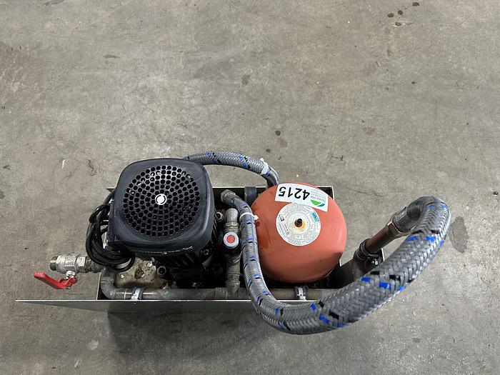 Used Diaphragm Expansion Tank with Pump