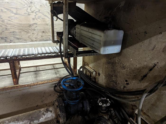 Used Pumpkin Squash Inspection & Cleaning Line