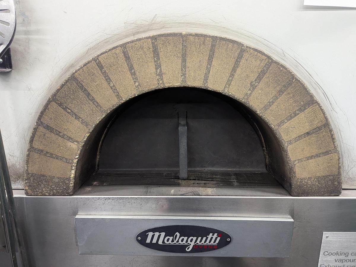 Used Malagutti FG 160 RETL Gas Pizza Oven