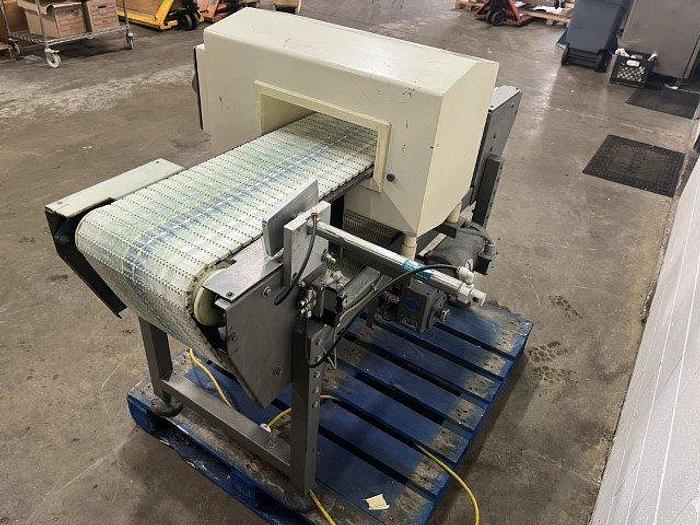 Used Goring Kerr DSP 2 Metal Detector