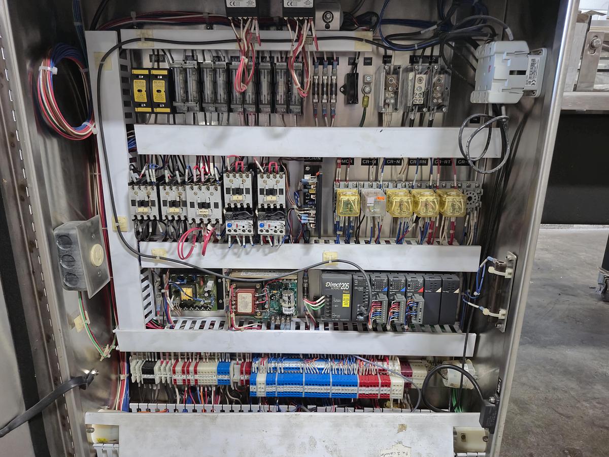 Used API VERSATech LB 22/32 L-Bar Sealer