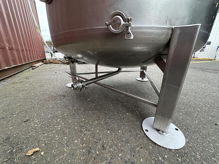 Used 825 Gal. Brite Tank