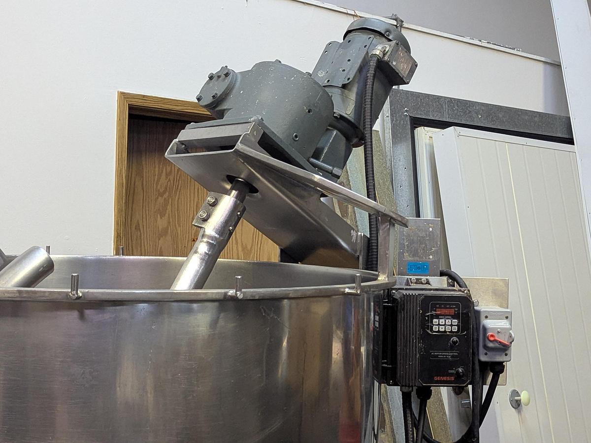 Used 200 Gallon Agitated Kettle 