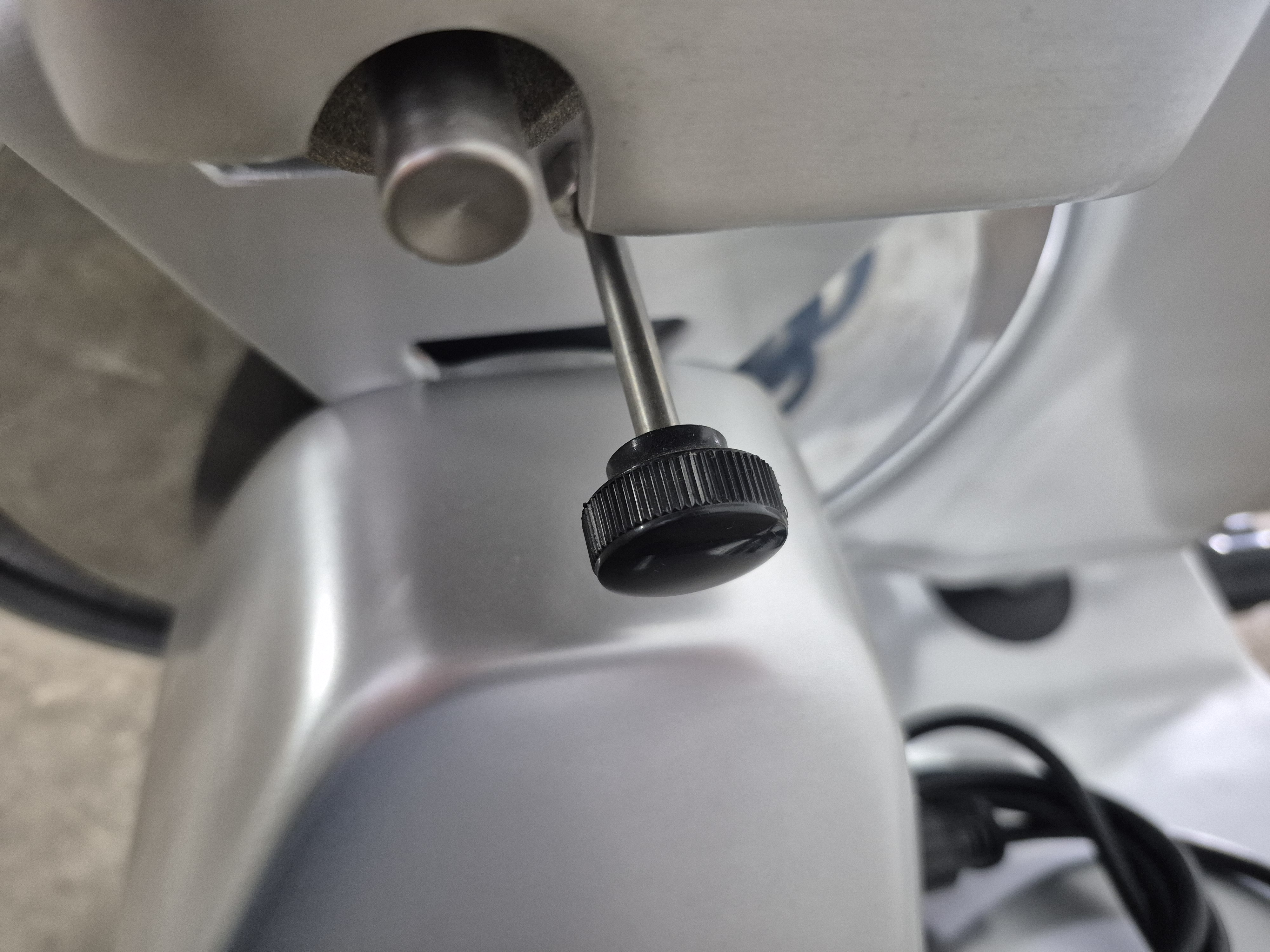 Used Globe G12 Manual Slicer