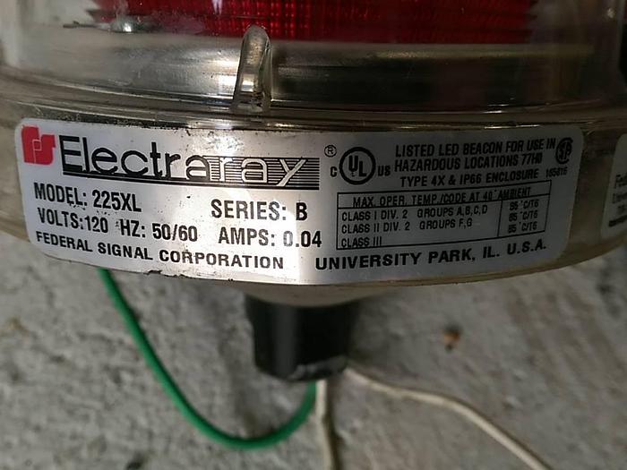 Used 225XL Electraray Hazardous Location LED Flashing Warning Light with XLT