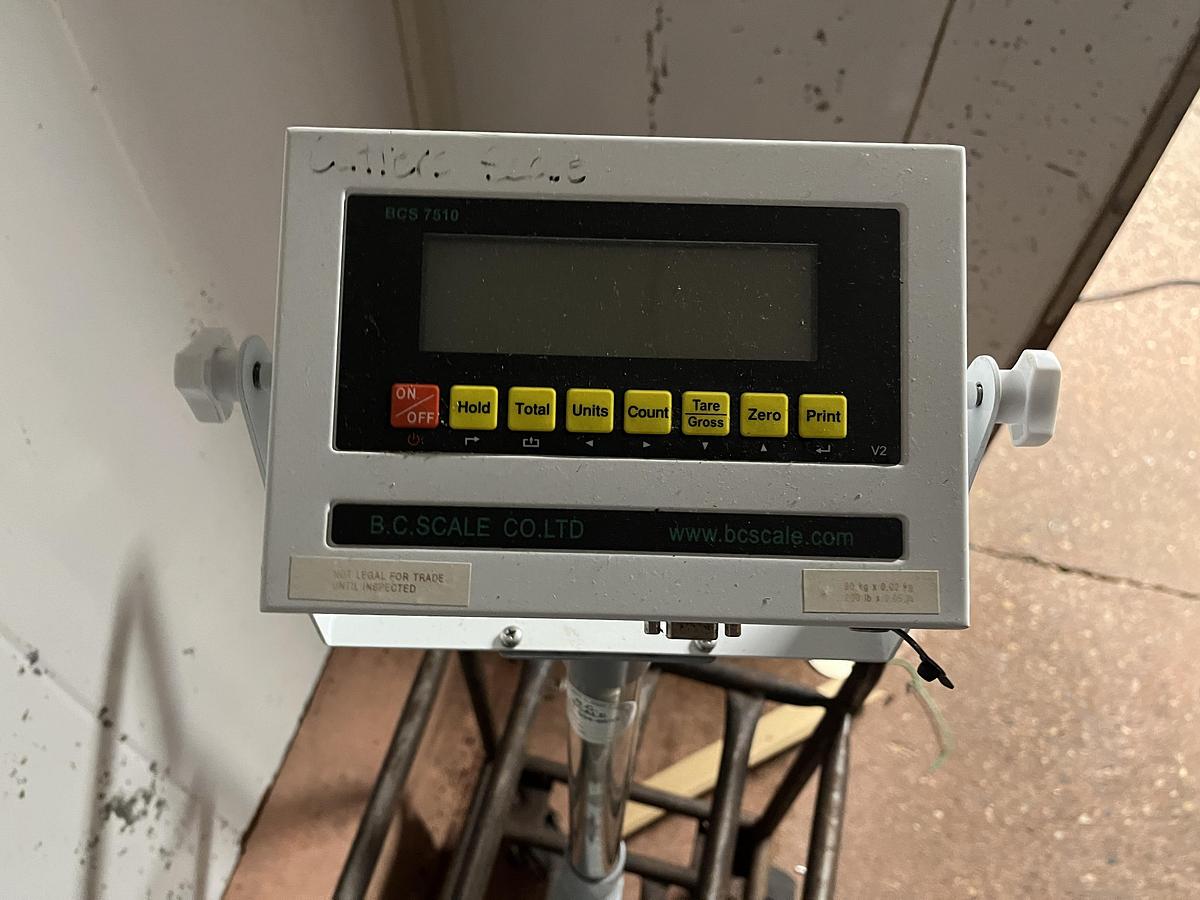 Used Optima Scale OP-900B Bench Scale