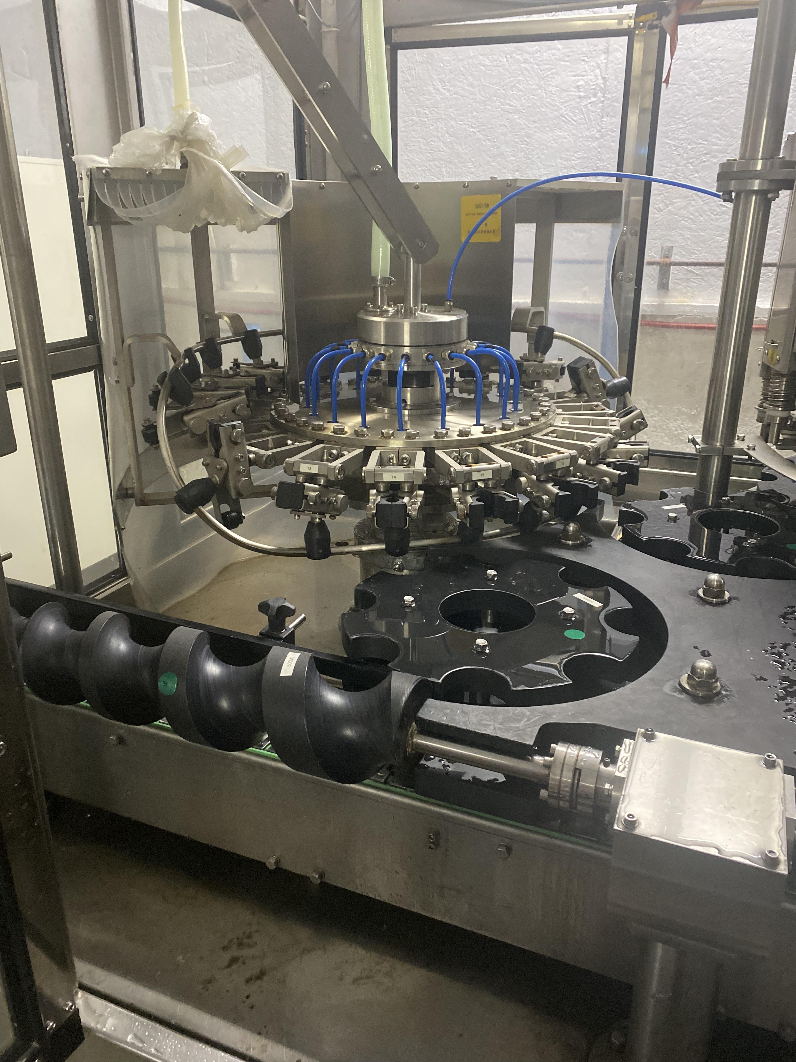 Used Berg Bottling Machine