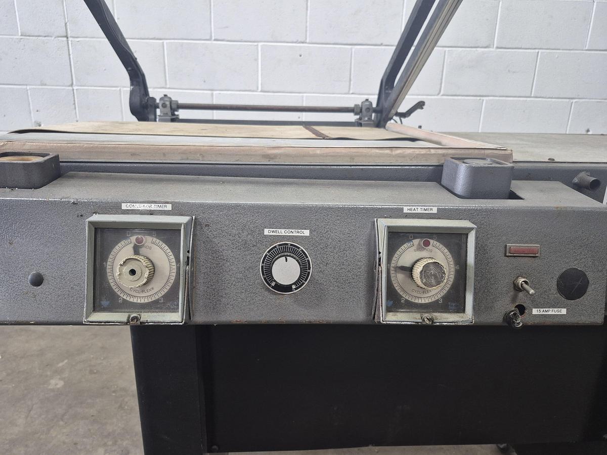 Used Clamco 5124 Manual L-Bar Sealer