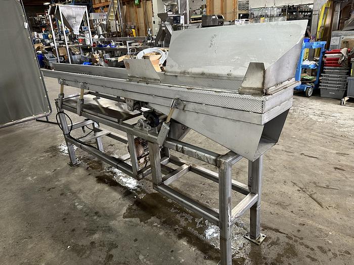 Used 9' Shaker Conveyor