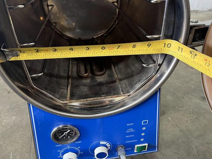 Used TM-T24J Table Top 24L Autoclave
