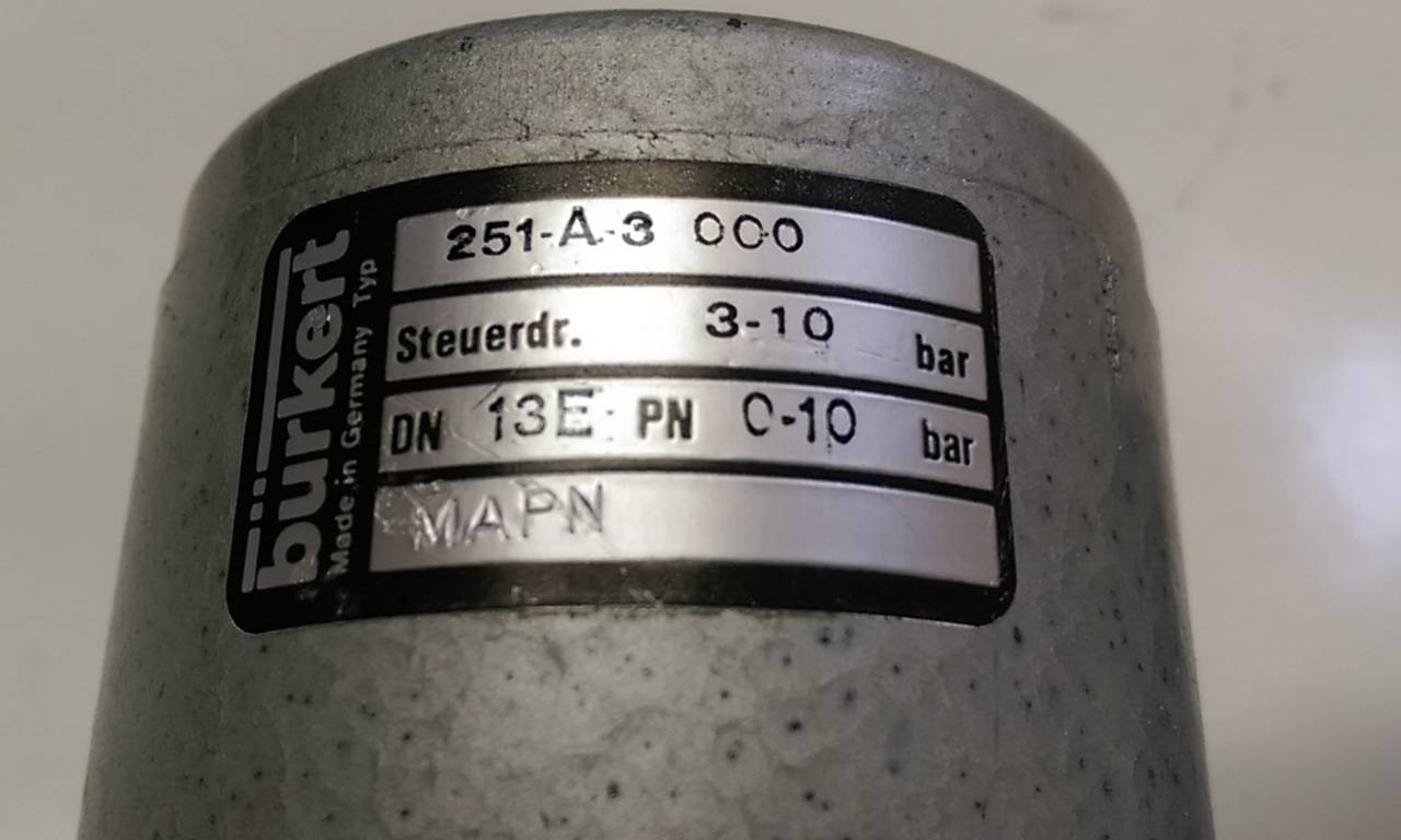 Used Burket Angle Body Piston Valves