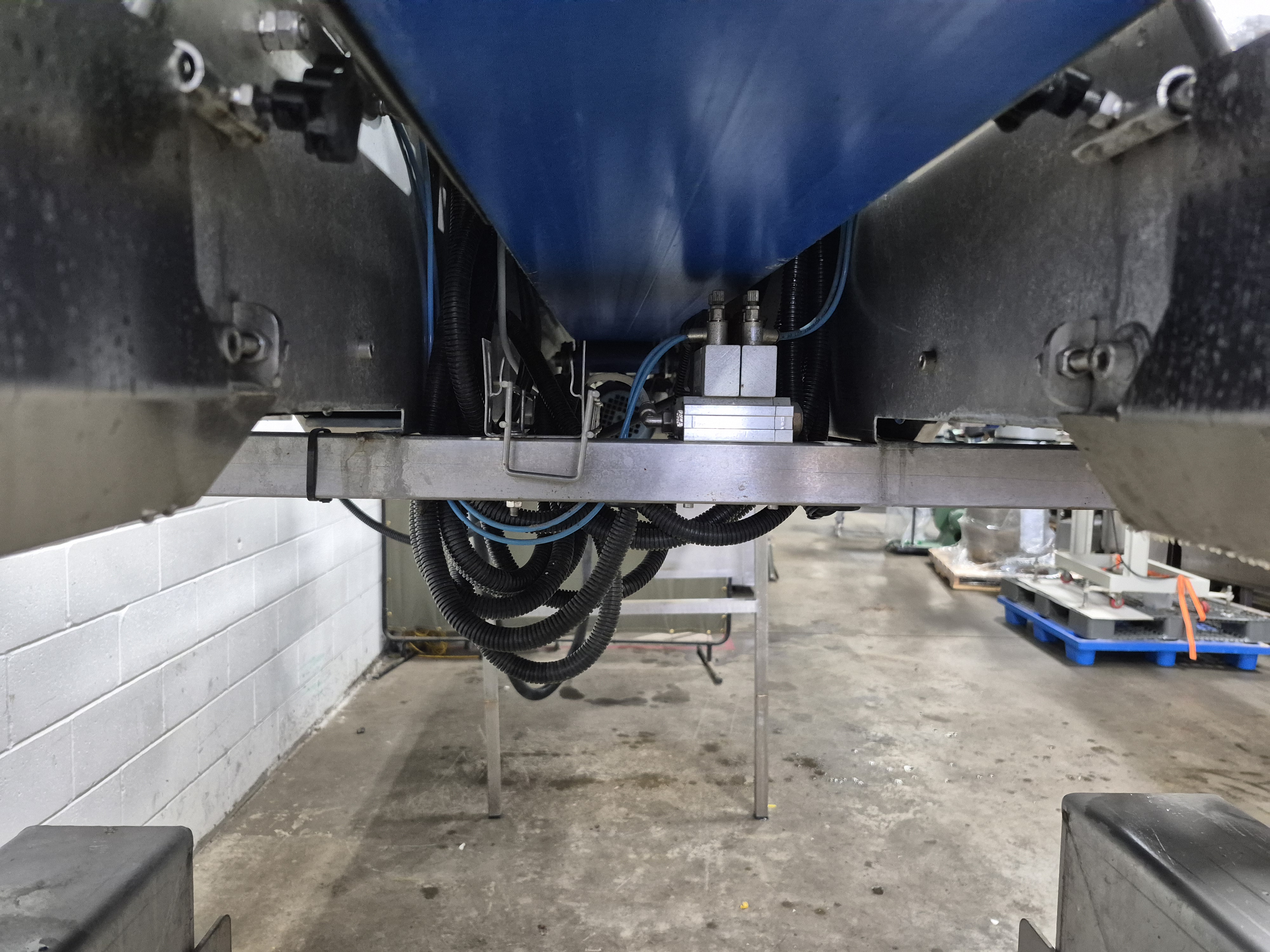 Used Unitec 2-Lane Inspection & Box Filler