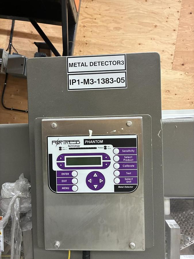 Used Fortress Metal Detector