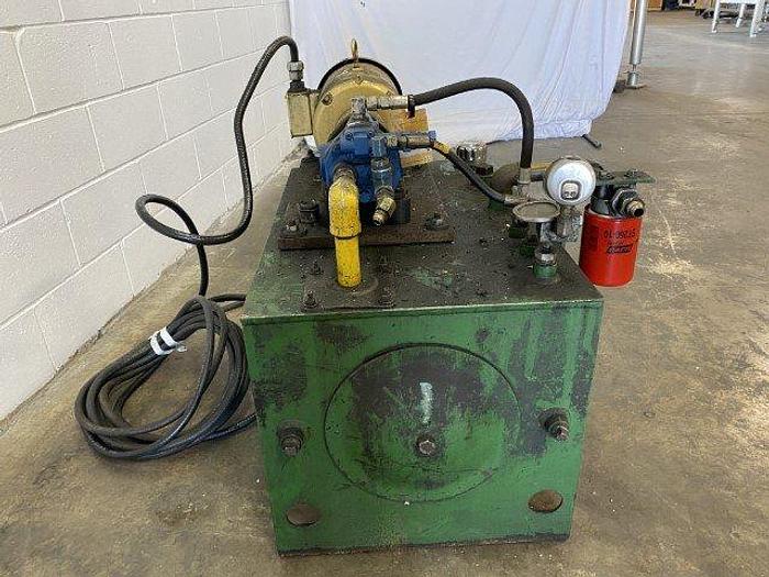 Used Eaton PVQ13 Hydraulic Pump