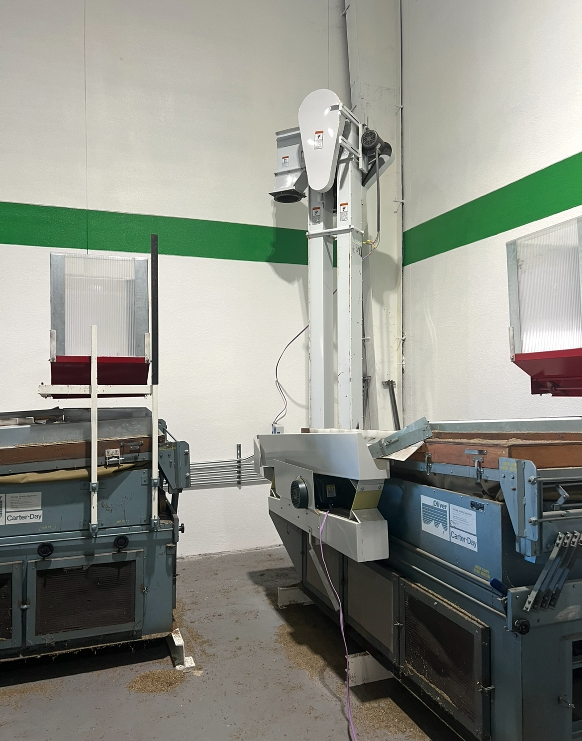 Used Oliver 160 Gravity Tables