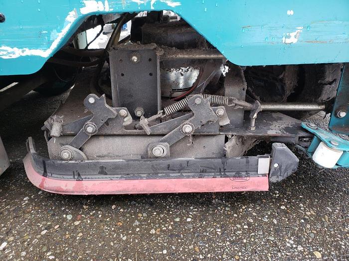 Used Tennant 7300 Ride-on Floor Scrubber